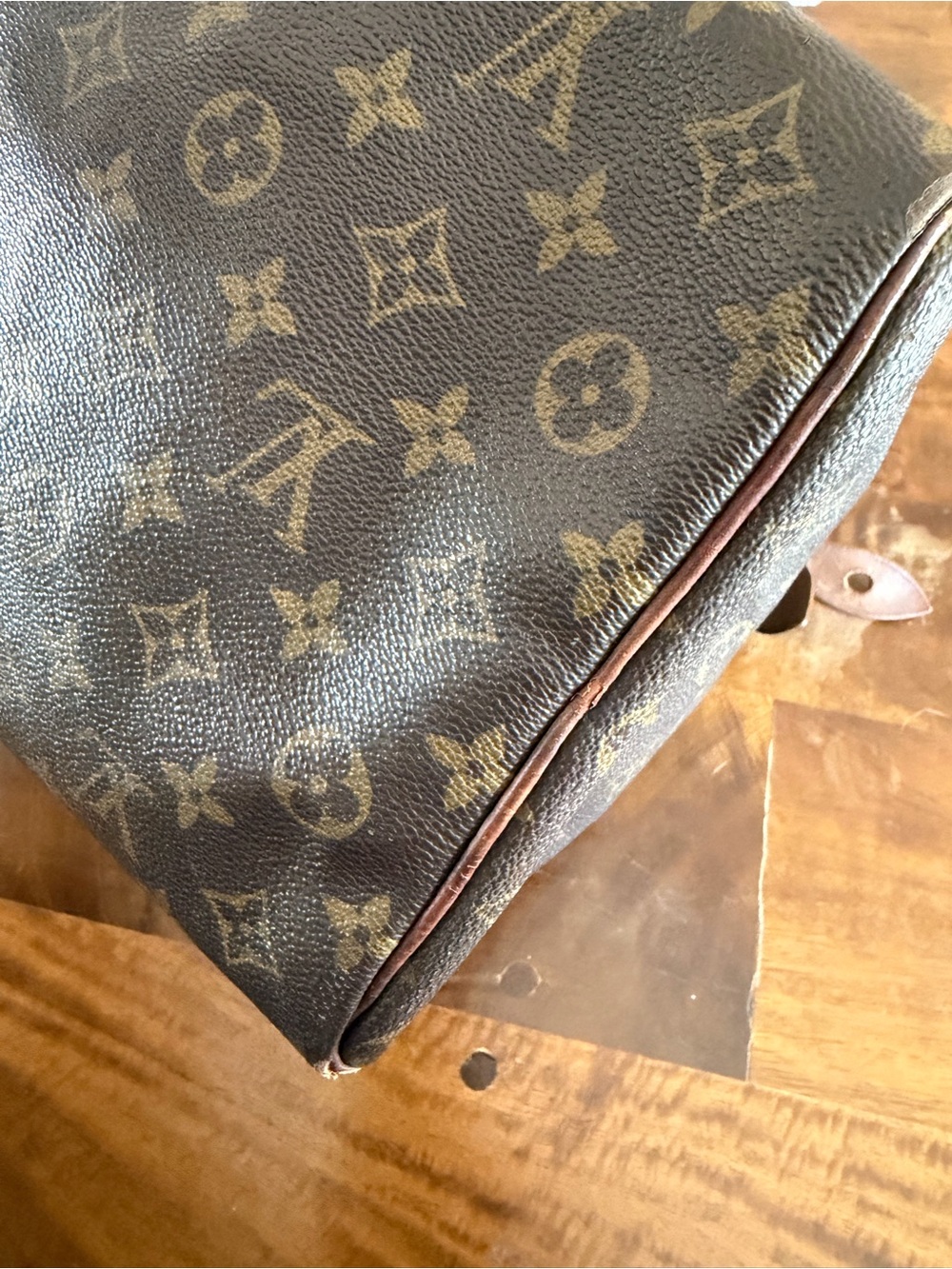 Louis Vuitton Monogram Canvas Speedy 35 - Picture 5 of 6